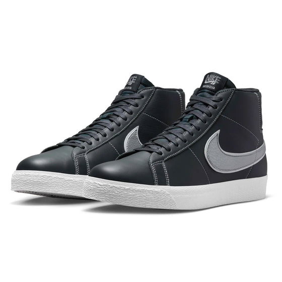 Nike SB Zoom Blazer Mid MS QS -Dark Obsidian/Metallic Silver (Call Store)