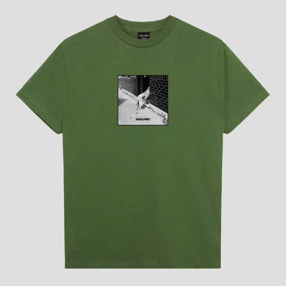 Pass~Port Pub Dog Tee - Grassy Green - Medium