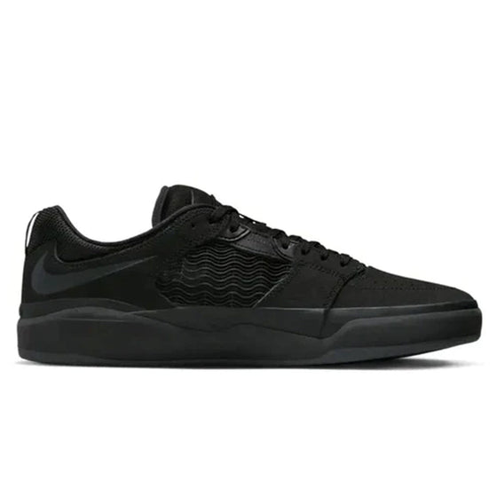 Nike SB Ishod PRM - Black/Black-Black (CALL STORE)